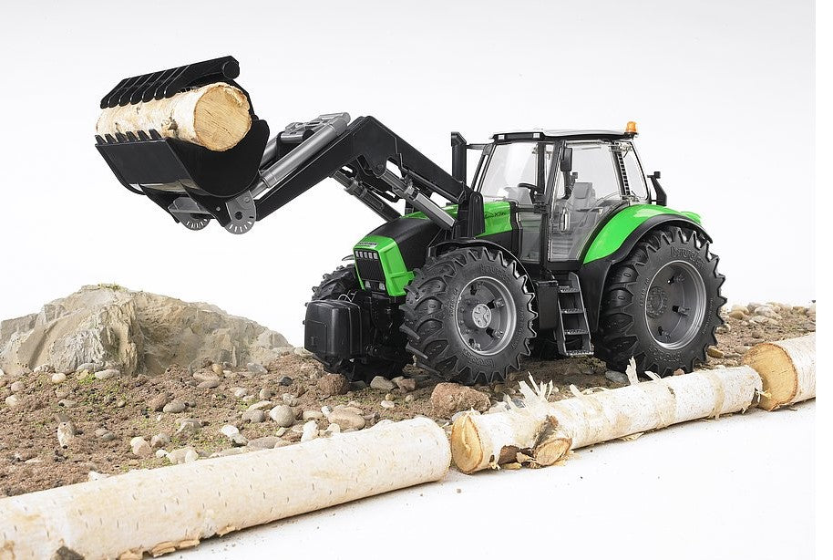 Deutz Agrotron X720 mit Frontlader