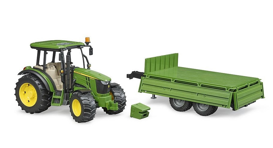 John Deere 5115 M mit Bordwandanhänger