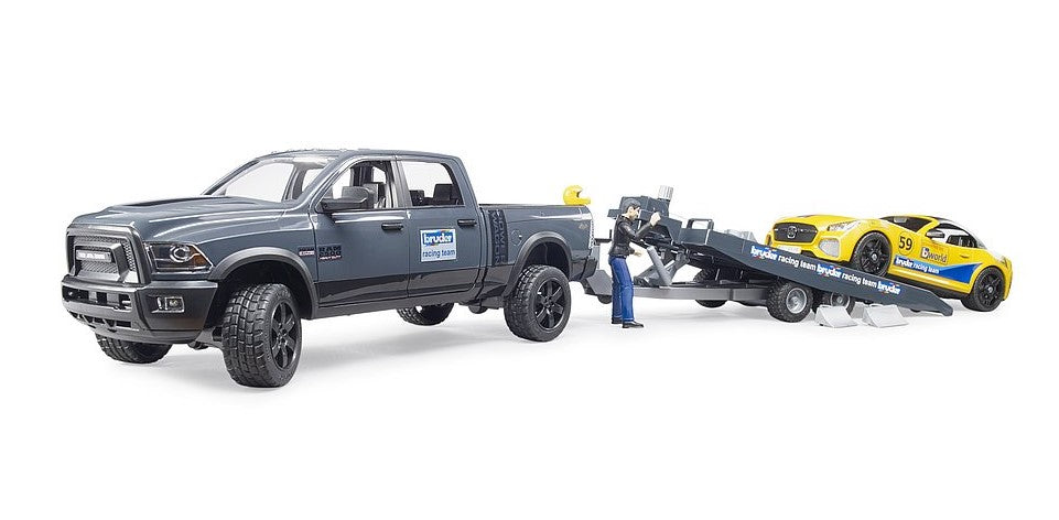 RAM 2500 Power Wagon und Bruder Roadster Racing Team