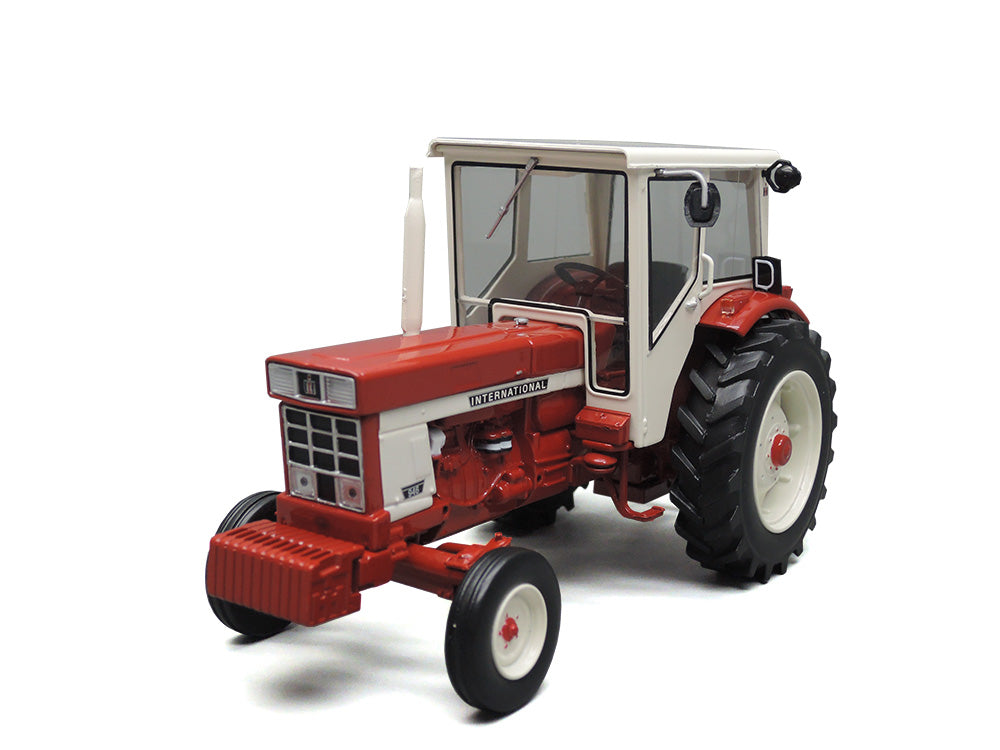 IH International 946 2WD