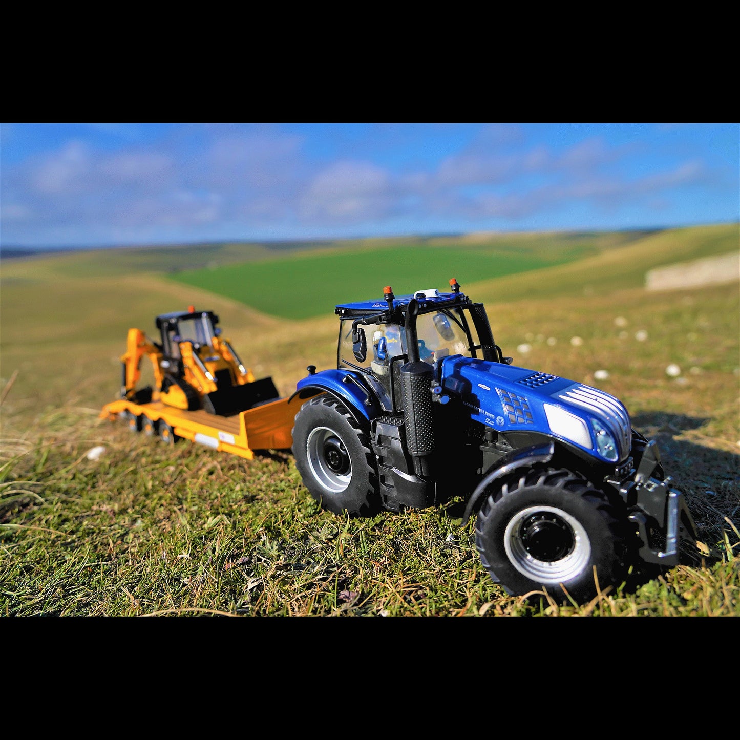 New Holland T 8.435 Blue Power