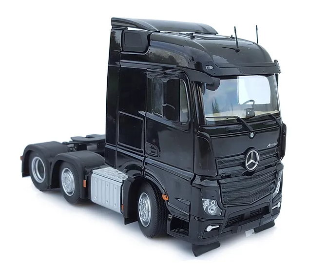 Mercedes-Benz Actros Streamspace 6x2 Black