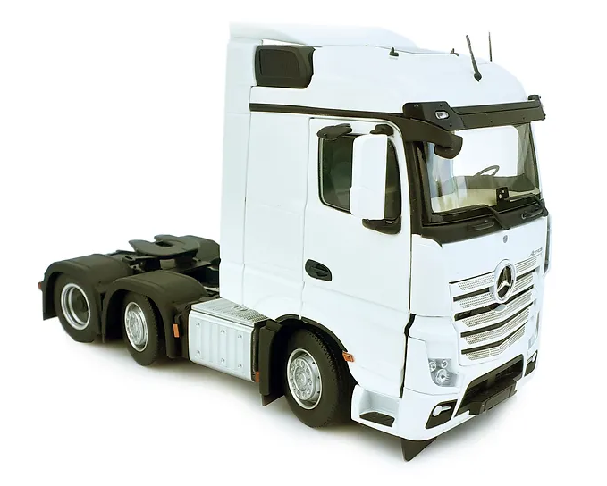 Mercedes-Benz Actros Streamspace 6x2 weiss