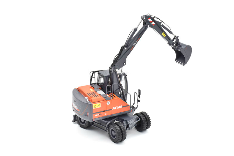 Atlas 160W wheeled Excavator with Nokian tires