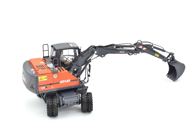 Atlas 160W wheeled Excavator with Nokian tires