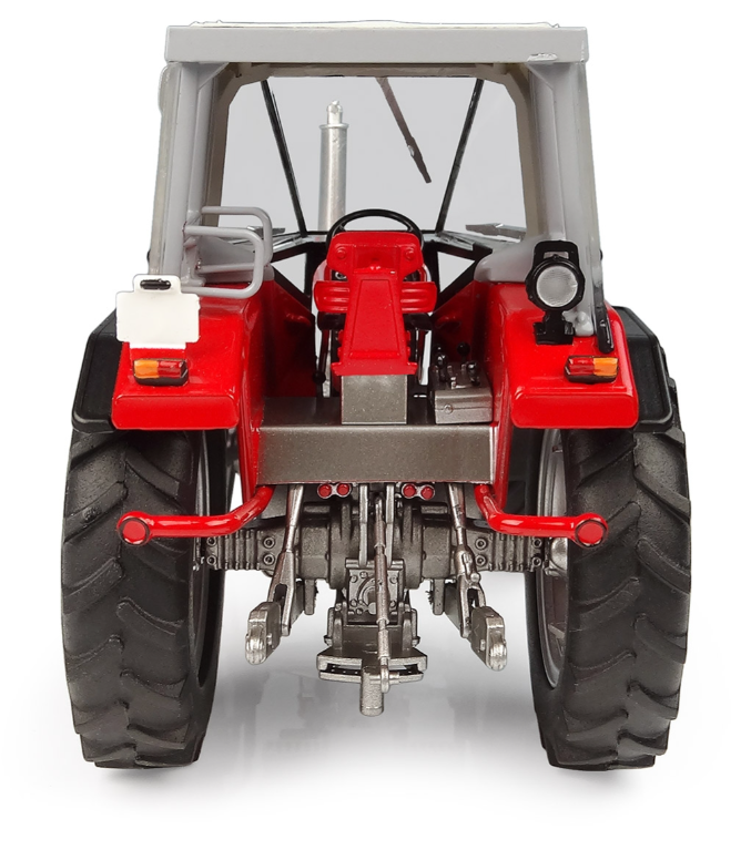 Massey Ferguson 1080 mit Peko-Kabine und Allradantrieb (4WD)