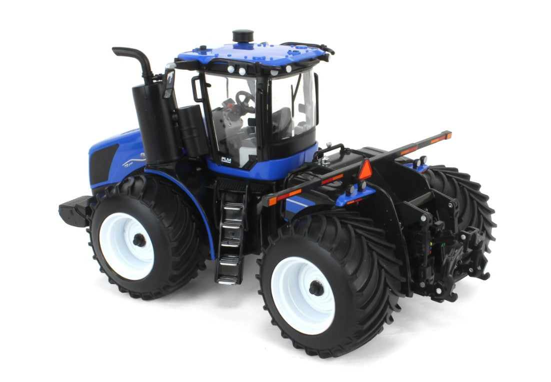 New Holland T9.700 Traktor mit LSW-Reifen