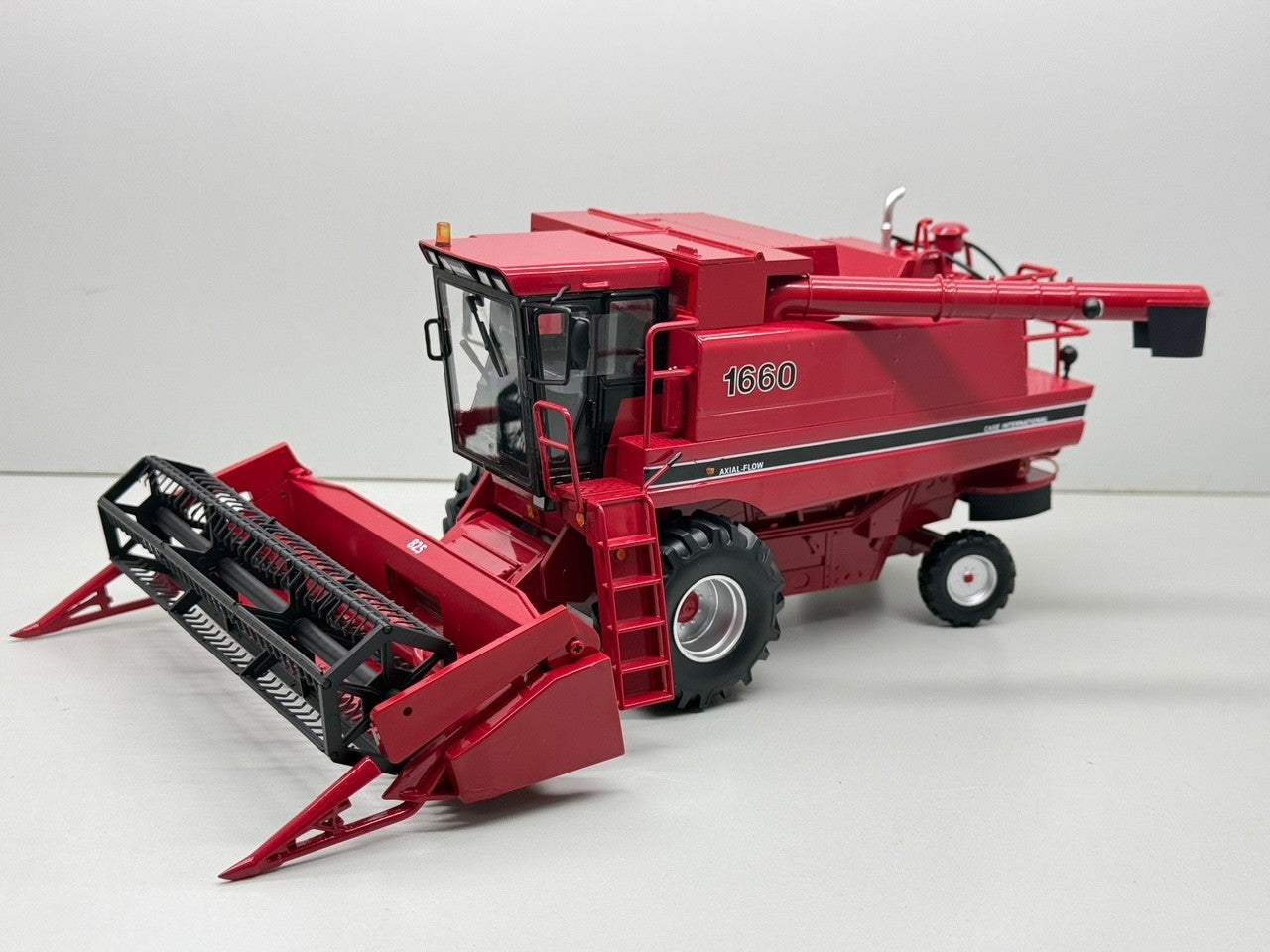 IH Axial Flow 1660 Combine Special Edition Mähdrescher
