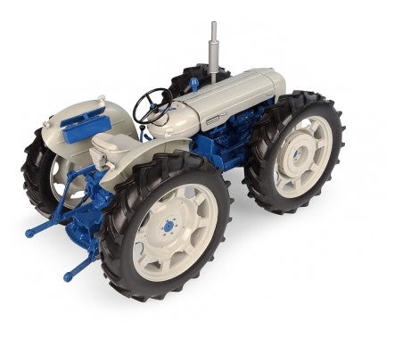 UH 2781 County Super 4 Tractor