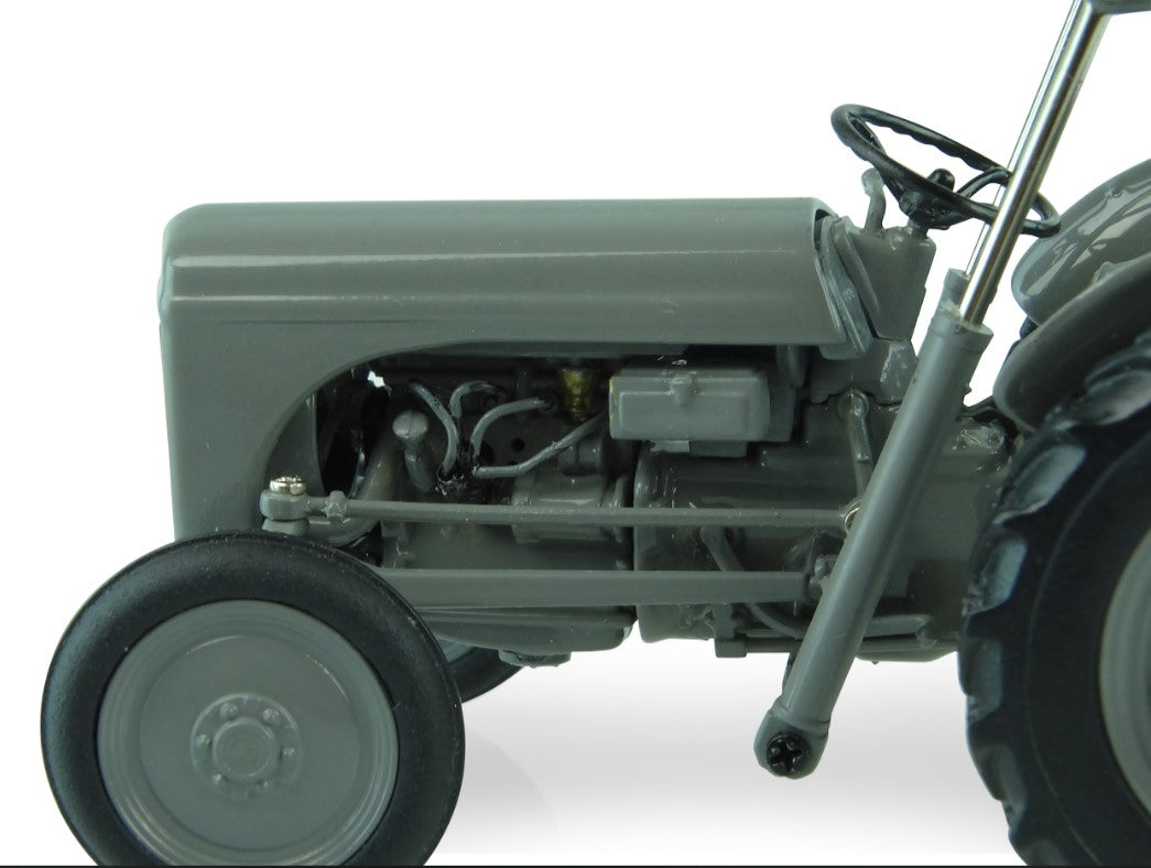 Ferguson TEA 20 mit Frontlader