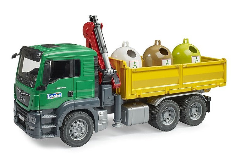 MAN TGS Kran-LKW mit 3 Altglascontainern und Flaschen