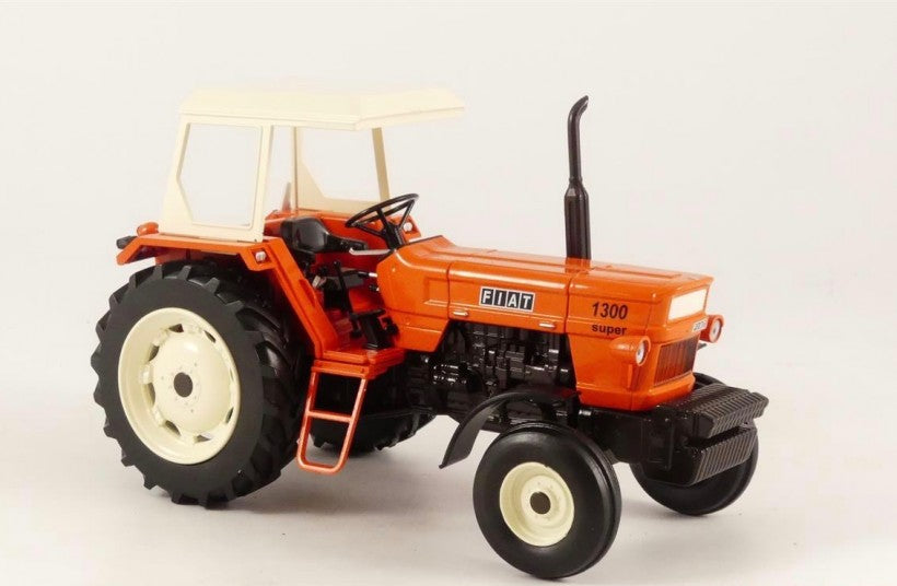 Fiat 1300 Super 2WD mit Verdeck Limited Edition