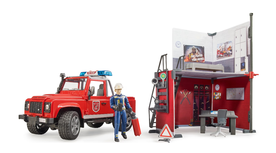 Feuerwehrstation mit Land Rover Defender