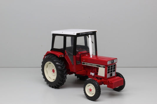 IH International 743 2WD