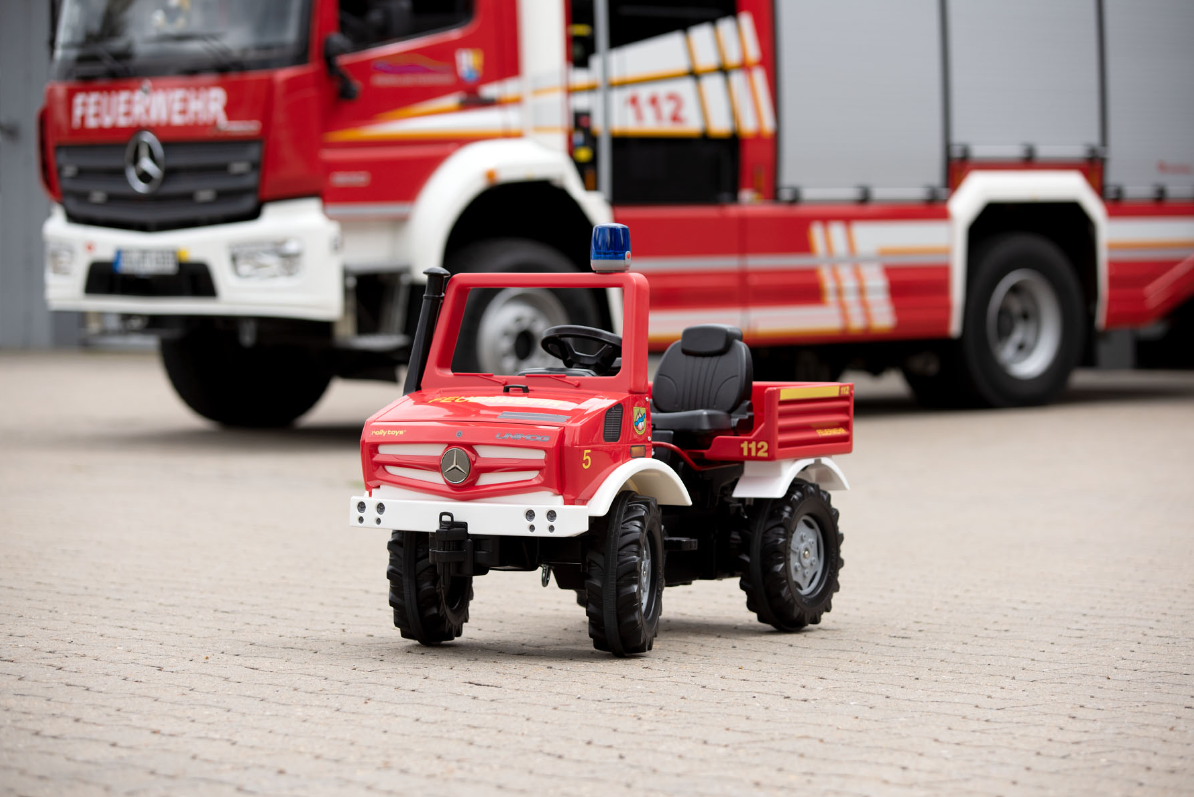 rollyUnimog Fire mit Zweigangschaltung und Bremse