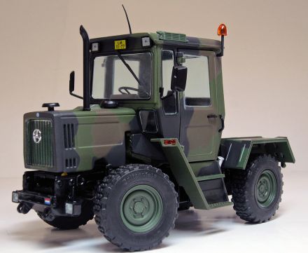 MB Trac 700 K Tarnfarbe Limited Edition 500 stück