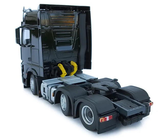 Mercedes Benz Actros Bigspace 6x2 Black