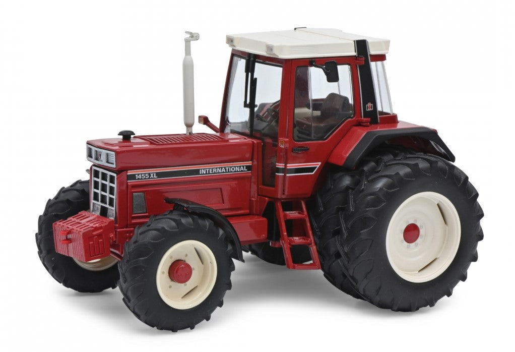 International 1455 XL