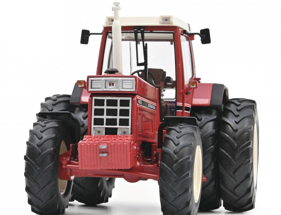 International 1455 XL