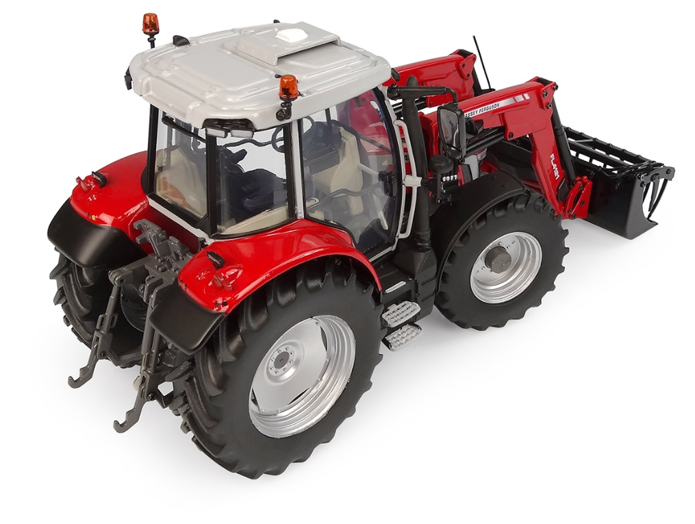 Massey Ferguson 5S.135 mit Frontlader FL.4121