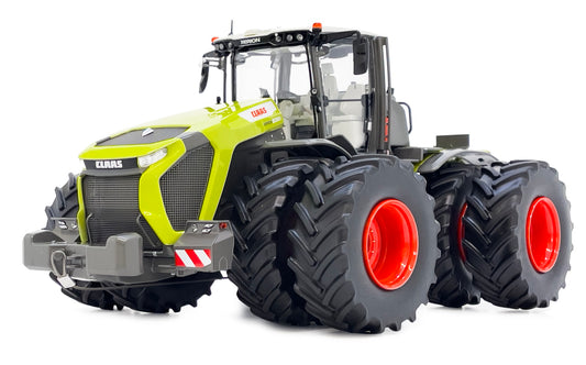 Claas Xerion 12.590 Trac mit Duals