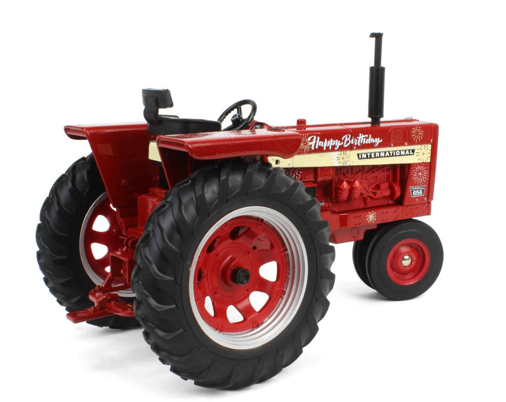 International Harvester 656 Diesel Happy Birthday" Traktor"