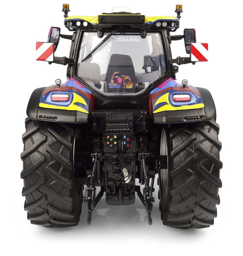 New Holland T7.300 Basildon 60 Jahre Traktor Limited Edition