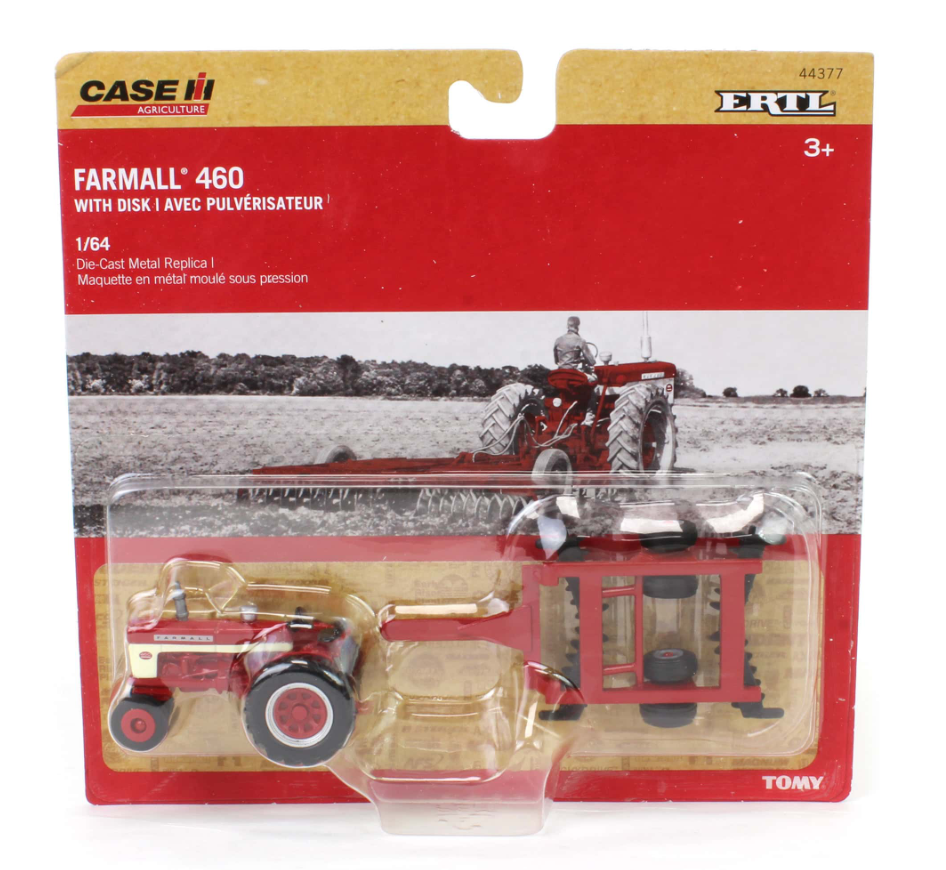 Farmall 460 Traktor mit Scheibenegge