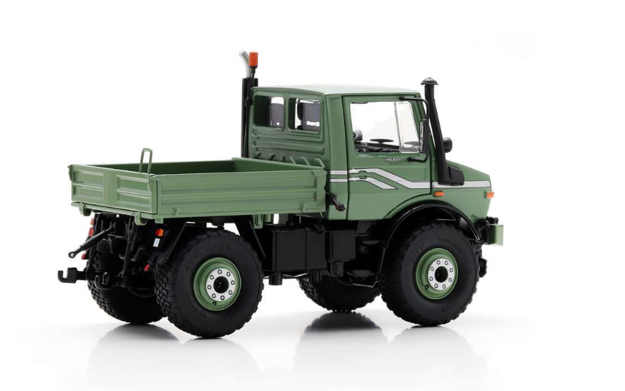 MB Unimog U1600 Grün