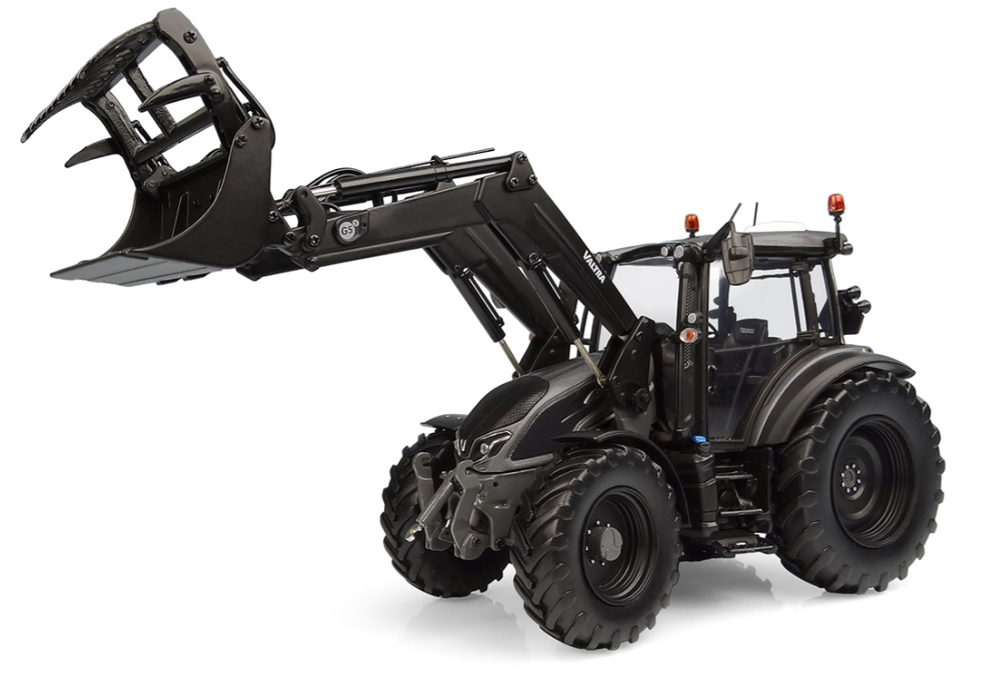 Valtra G135 mit Frontlader in Titangrau