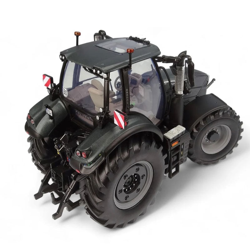 Deutz-Fahr 7250 TTV Warrior Edition MattgrÃ¼n 1000 StÃ¼ck Limitierte Auflage