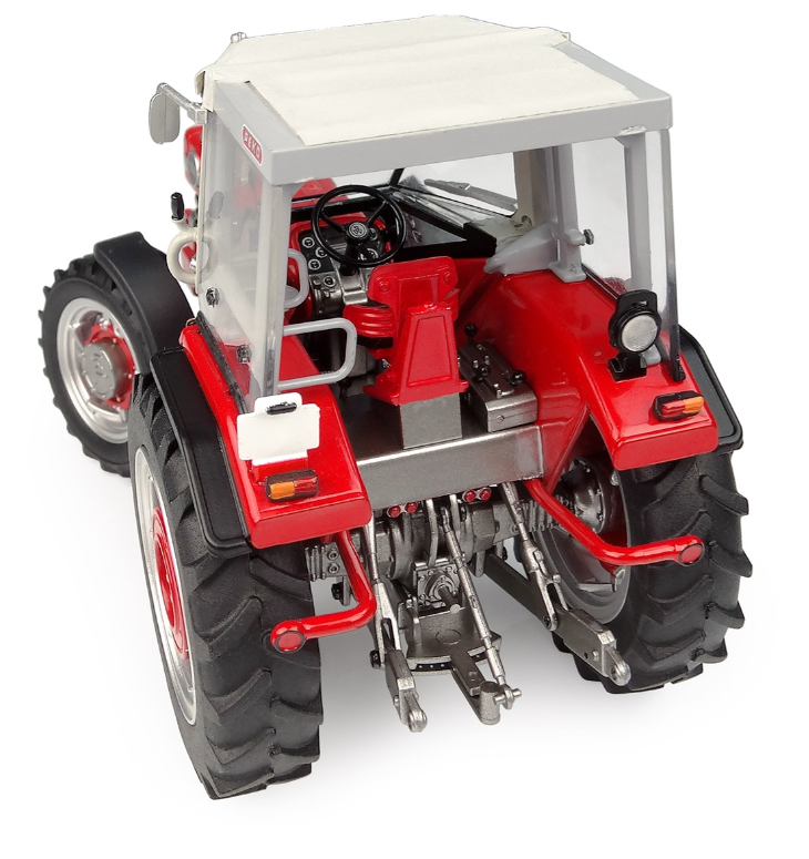 Massey Ferguson 1080 mit Peko-Kabine und Allradantrieb (4WD)