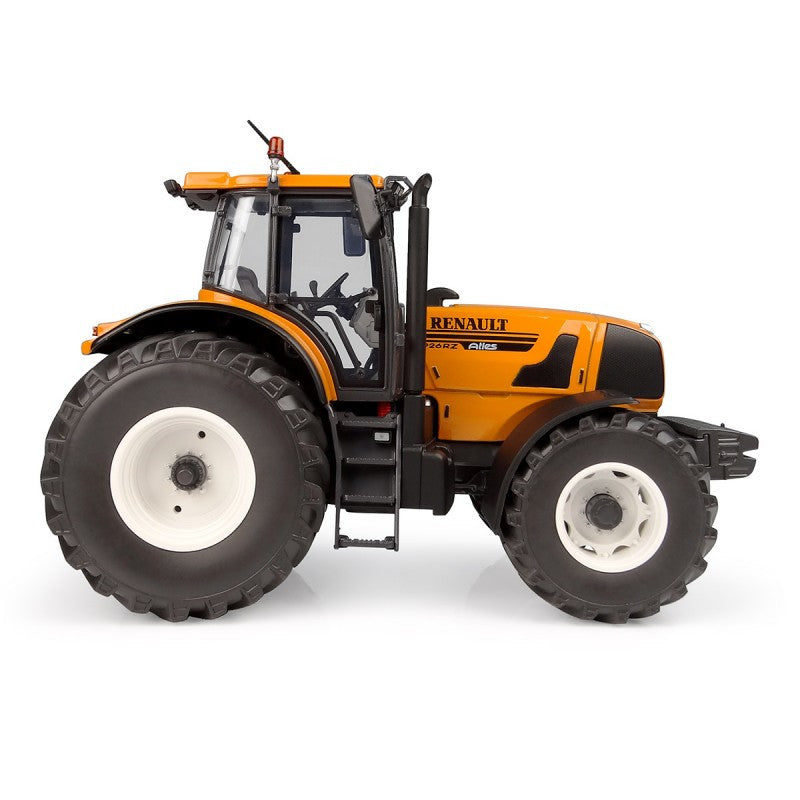 Renault Atles 926 RZ mit Frontgewicht