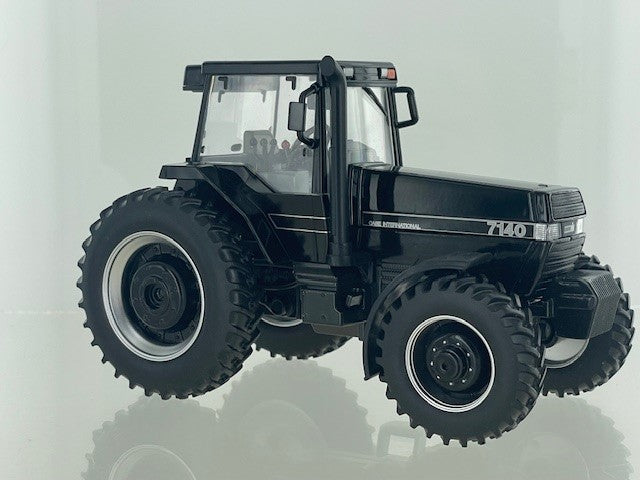 Case IH Magnum 7140 Schwarz Limited Edition 501 Stück