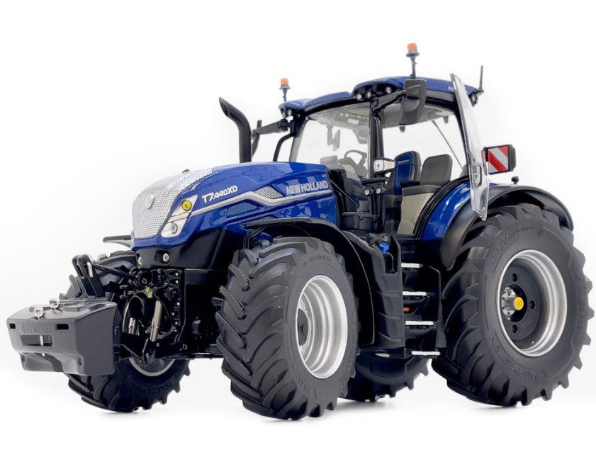 New Holland T7.440XD Dynamic Blue