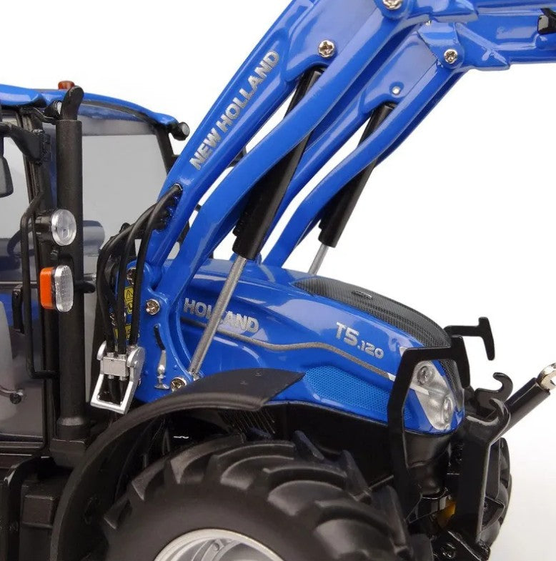 New Holland T5.120 mit Frontlader 655LU