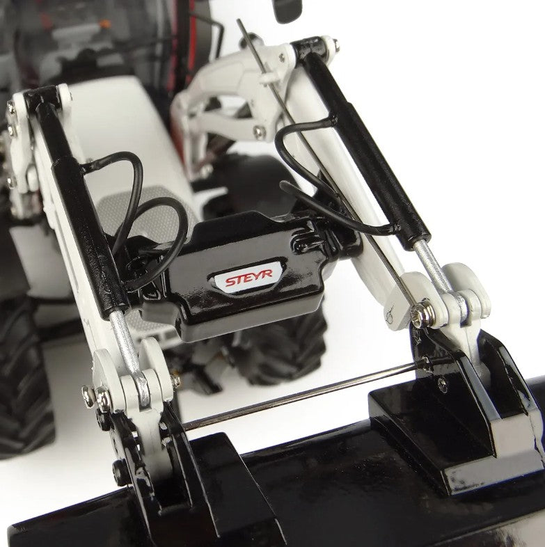 Steyr 4120 Plus mit Frontlader S635