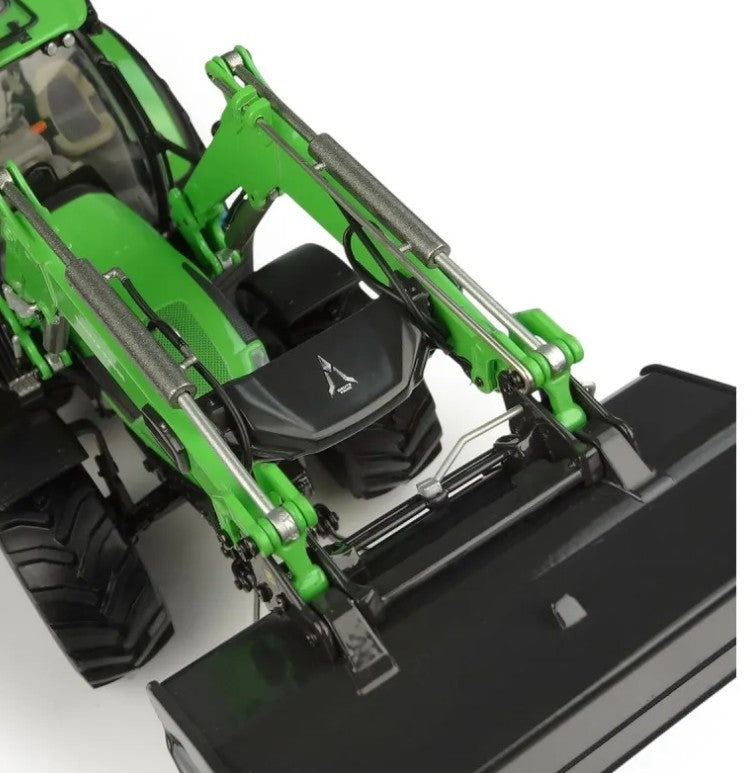Deutz Fahr 6150.4 TTV mit Stoll Frontlader FZ 43 27 Limited Edition