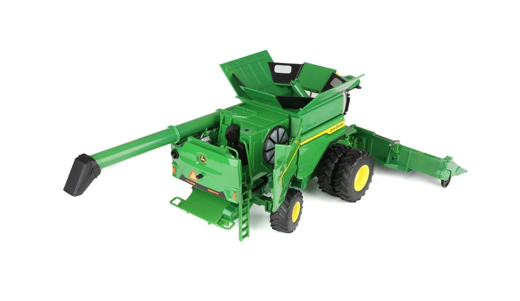 John Deere S7 800 Mähdrescher mit Zwillingsbereifung