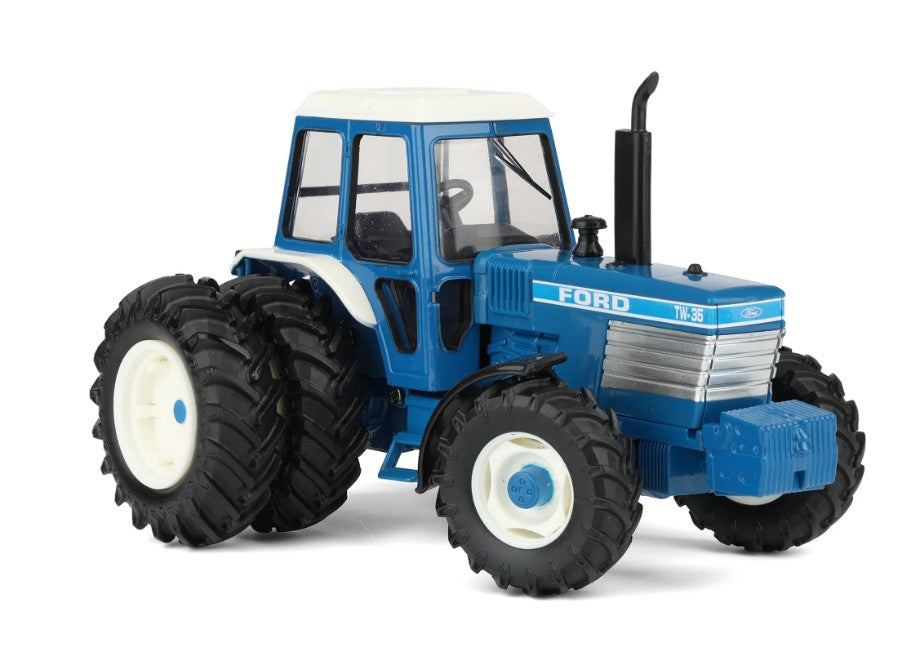 Ford TW-35 Traktor mit Zwillingsbereifung