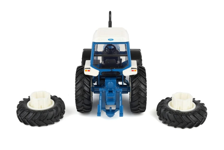 Ford TW-35 Traktor mit Zwillingsbereifung