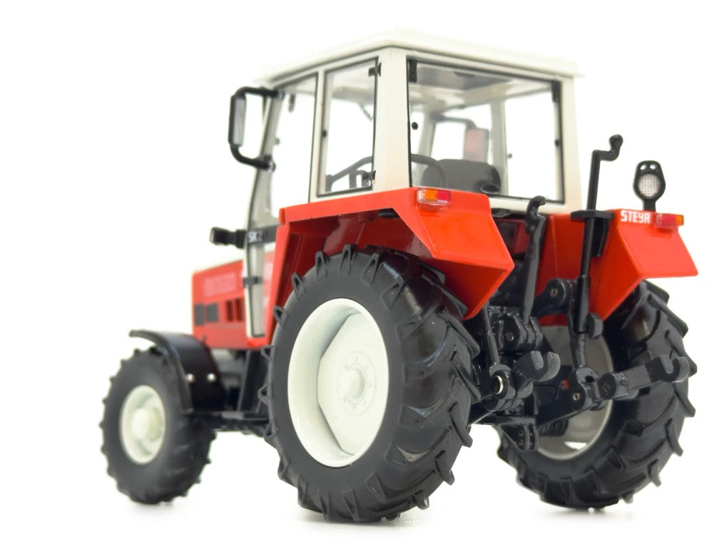 Steyr 8060 SK2 Traktor mit Allradantrieb