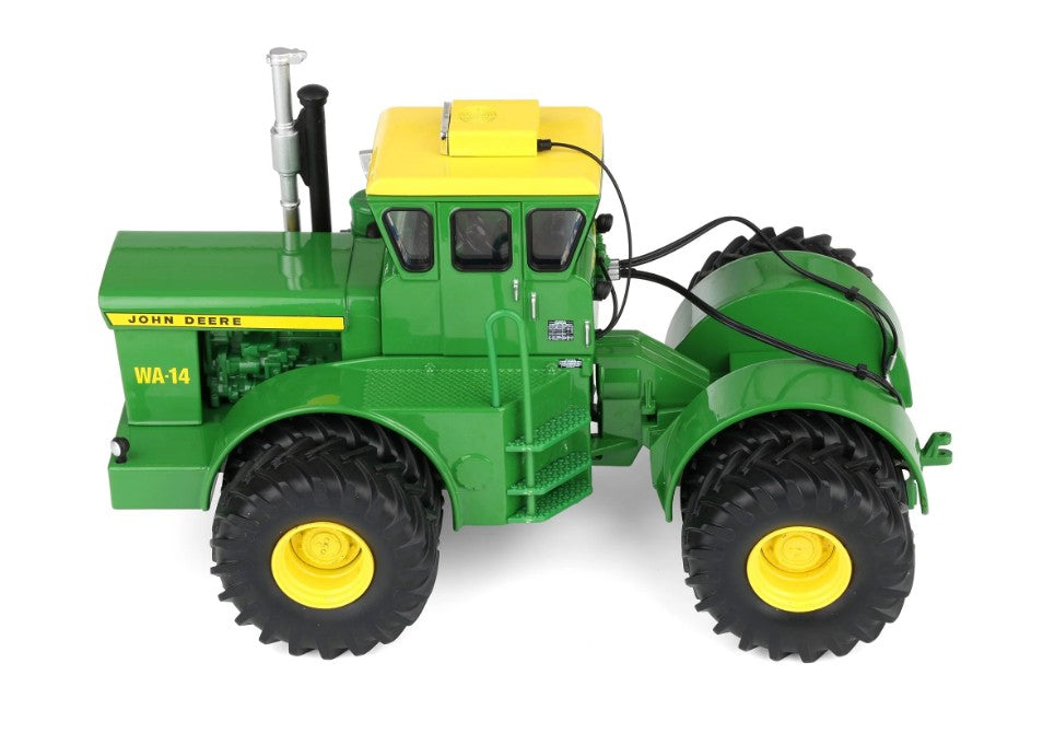 John Deere WA-14 4WD Traktor mit Doppelbereifung