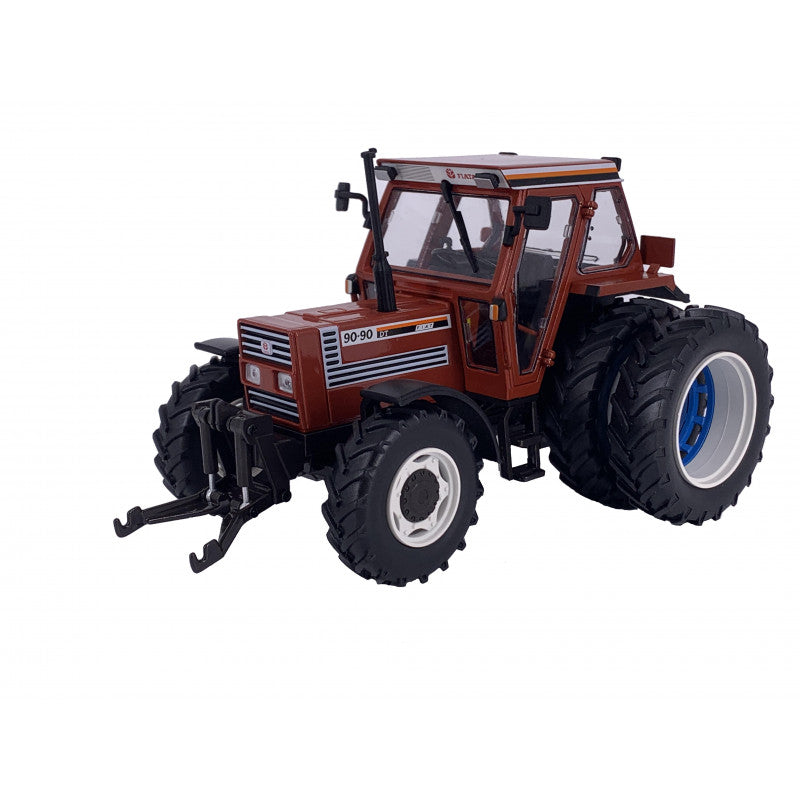 Fiat 90-90 DT mit Zwillingsbereifung