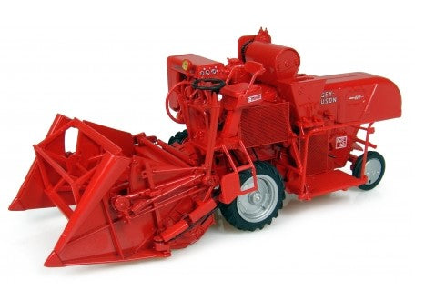 Massey Ferguson 830 Mähdrescher