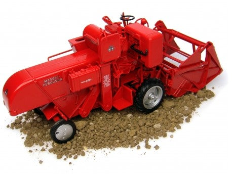 Massey Ferguson 830 Mähdrescher