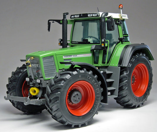 FENDT FAVORIT 824