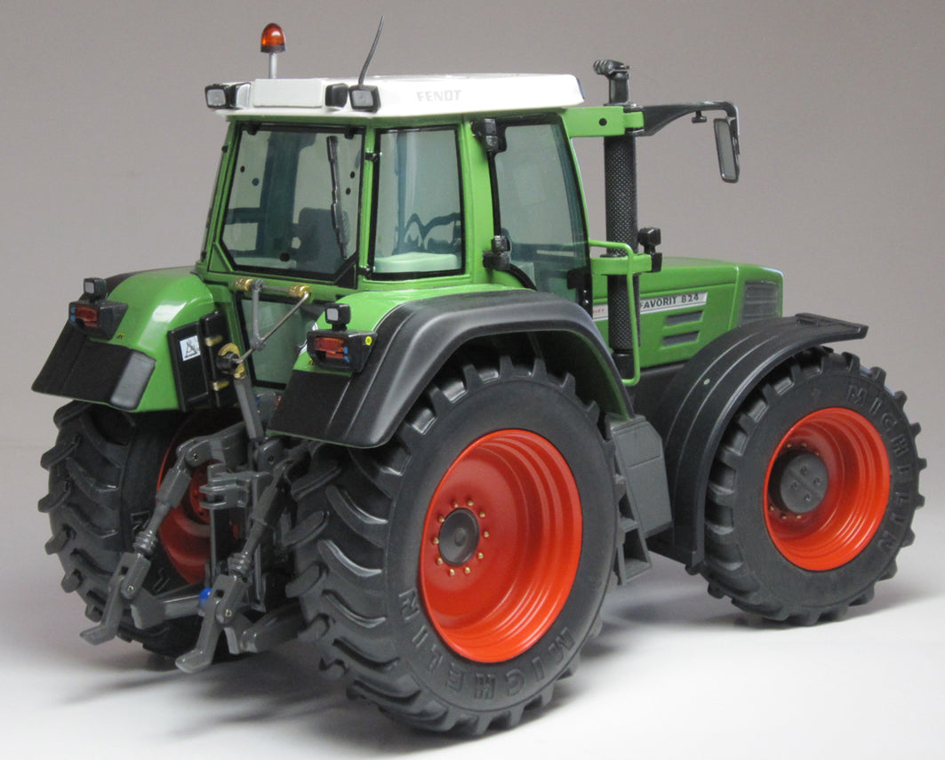 FENDT FAVORIT 824