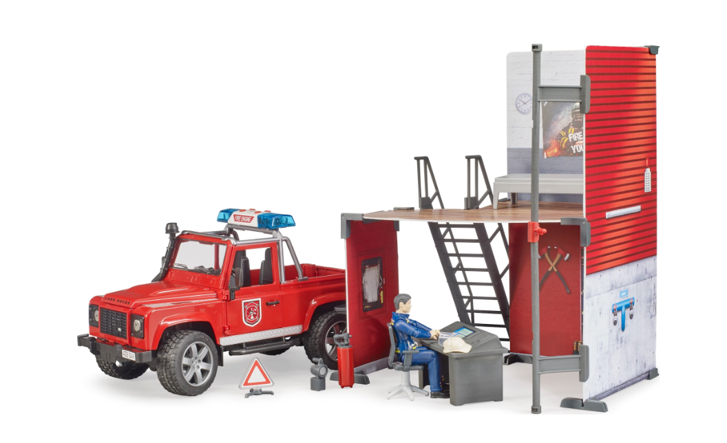 Feuerwehrstation mit Land Rover Defender