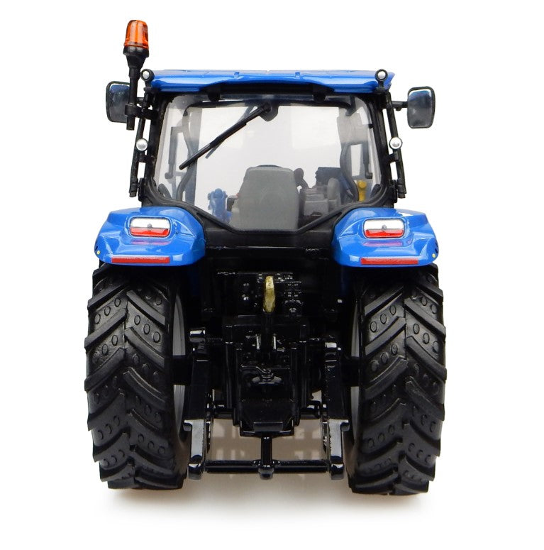 New Holland T6.145 mit Frontlader 740 TL